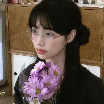 世界由3构成 海报